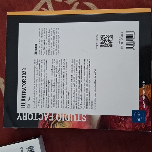 Adobe Illustrator Guidebooks - Picture 3 of 3